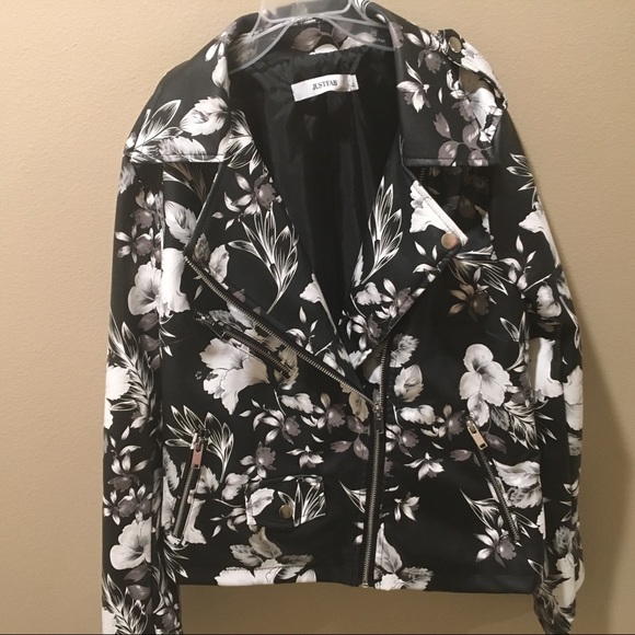 Floral pleather jacket, just fab floral jacket - Picture 2 of 2
